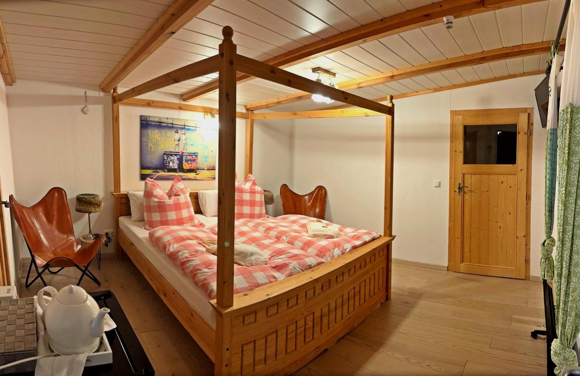 La Maison Pritzwalk - Bett & Bike Exterior photo